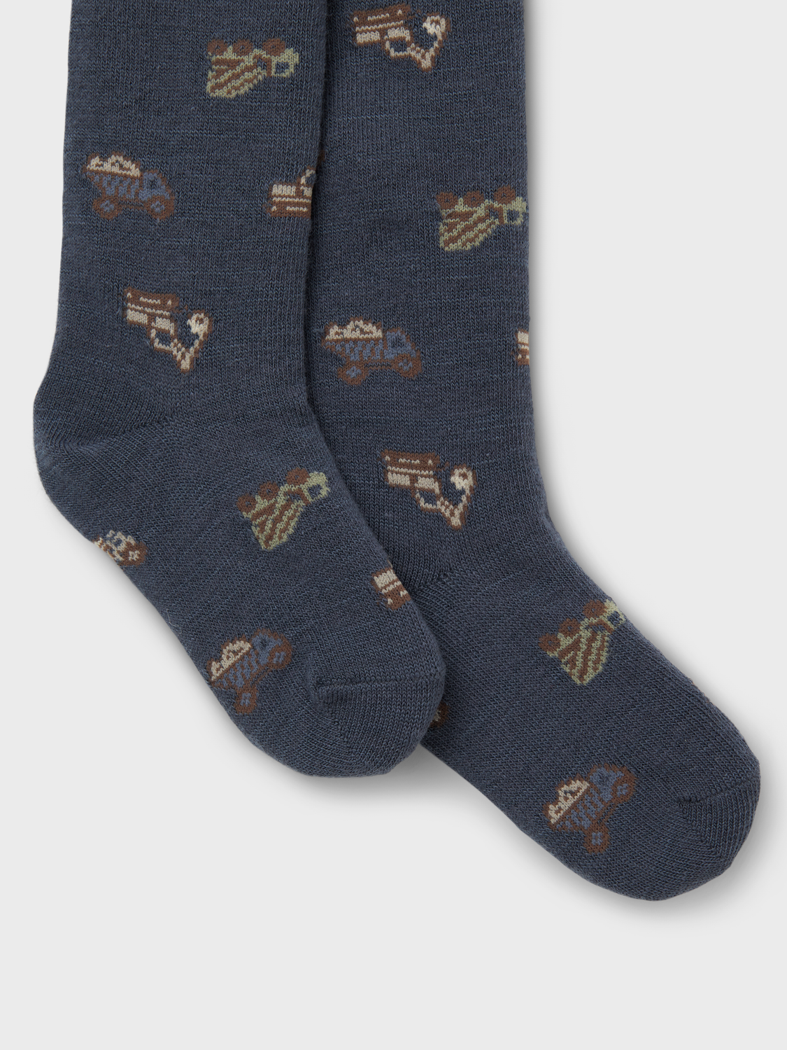 model_shot-front_full